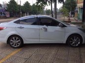 Cần bán gấp Hyundai Accent MT sản xuất năm 2014, màu trắng, xe nhập