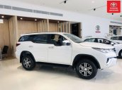 Bán ô tô Toyota Fortuner năm 2019, màu trắng, xe nhập