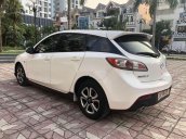 Cần bán xe Mazda 3 1.6AT năm sản xuất 2010, màu trắng, nhập khẩu