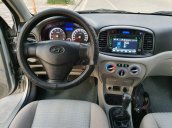 Cần bán lại xe Hyundai Accent đời 2010, màu bạc, xe nhập chính chủ