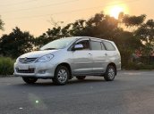 Cần bán gấp Toyota Innova G đời 2010, màu bạc, nhập khẩu, 339tr