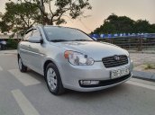 Cần bán lại xe Hyundai Accent đời 2010, màu bạc, xe nhập chính chủ