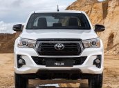 Cần bán Toyota Hilux năm sản xuất 2019, màu trắng, nhập khẩu nguyên chiếc