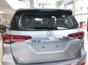 Toyota Fortuner 2019 số tự động máy dầu, hỗ trợ vay với lãi suất 0%, liên hệ 0903 070 070