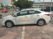 Bán Hyundai Accent 1.4 MT sản xuất năm 2018, màu trắng