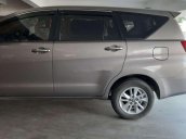 Cần bán lại xe Toyota Innova 2016, nhập khẩu