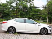 Cần bán xe Kia Optima 2014, màu trắng, xe nhập còn mới, giá chỉ 675 triệu