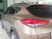 Bán Hyundai Tucson 2.0 2018, màu nâu, giá 830tr