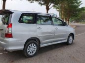 Bán Toyota Innova sản xuất năm 2013, màu bạc xe nguyên bản