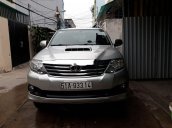 Cần bán lại xe Toyota Fortuner sản xuất năm 2014, màu bạc, giá tốt