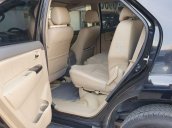 Bán xe Toyota Fortuner 2013, màu đen xe nguyên bản