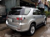 Cần bán lại xe Toyota Fortuner sản xuất năm 2014, màu bạc, giá tốt