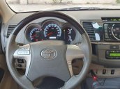 Bán xe Toyota Fortuner 2013, màu đen xe nguyên bản