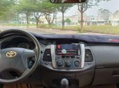 Bán Toyota Innova sản xuất năm 2013, màu bạc xe nguyên bản