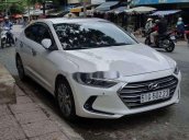 Cần bán Hyundai Elantra sản xuất năm 2017, màu trắng xe nguyên bản