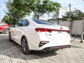 Bán Kia Cerato sản xuất năm 2019, màu trắng, xe nhập