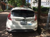 Cần bán Ford Fiesta 1.6 AT Sport đời 2013, màu trắng xe gia đình