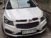 Cần bán gấp Chevrolet Cruze sản xuất 2016, màu trắng