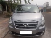 Bán Hyundai Starex 2.5MT đời 2016, màu bạc, nhập khẩu, máy dầu, 9 chỗ