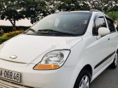 Cần bán gấp Chevrolet Spark đời 2011, màu trắng, nhập khẩu chính hãng