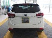 Bán Kia Rondo GAT 2.0AT sản xuất năm 2017, màu trắng còn mới 