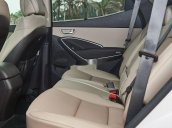 Bán xe Hyundai Santa Fe sản xuất năm 2016, màu trắng, xe nhập