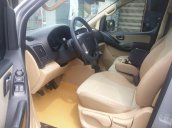 Bán Hyundai Starex 2.5MT đời 2016, màu bạc, nhập khẩu, máy dầu, 9 chỗ