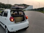 Cần bán gấp Chevrolet Spark đời 2011, màu trắng, nhập khẩu chính hãng