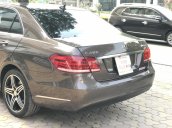 Cần bán xe Mercedes E400 đời 2014, màu nâu, bản cao cấp nhất, sang trọng nhất dòng E Class