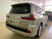 Cần bán xe Lexus LX 570 năm 2019, màu vàng, xe nhập Mỹ mới 100% giao ngay