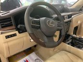 Cần bán xe Lexus LX 570 năm 2019, màu vàng, xe nhập Mỹ mới 100% giao ngay