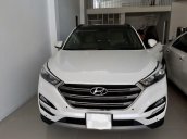 Bán xe Hyundai Tucson đời 2018, màu trắng, giá chỉ 868 triệu