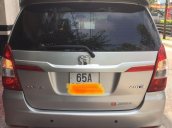 Cần bán lại xe Toyota Innova sản xuất 2015, màu bạc, 519tr