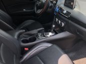 Cần bán xe Mazda 3 năm 2016, màu đen xe nguyên bản