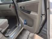 Cần bán lại xe Toyota Innova sản xuất 2015, màu bạc, 519tr