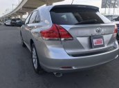 Cần bán xe Toyota Venza đời 2009, màu bạc chính chủ, giá chỉ 750 triệu xe nguyên bản