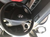 Cần bán Hyundai Grand i10 1.2 đời 2017, màu trắng