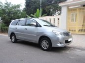 Bán xe Toyota Innova 2011, màu bạc, xe gia đình