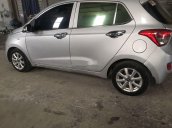 Bán xe Hyundai Grand i10 đời 2015, màu bạc số sàn, giá chỉ 235 triệu