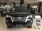 Bán xe Toyota Fortuner 2019 ưu đãi lãi suất, hỗ trợ 50% phí trước bạ, tặng bảo hiểm - Liên hệ 0935.90.33.56 Mr. Toàn