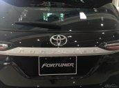 Bán xe Toyota Fortuner 2019 ưu đãi lãi suất, hỗ trợ 50% phí trước bạ, tặng bảo hiểm - Liên hệ 0935.90.33.56 Mr. Toàn