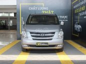 Bán xe Hyundai Starex đời 2014, màu bạc, xe nhập, giá tốt