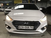 Bán ô tô Hyundai Accent 1.4MT 2018 màu trắng, xe gia đình