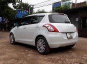 Bán Suzuki Swift đời 2017, màu trắng