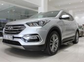 Bán xe Hyundai Santa Fe năm sản xuất 2017, màu bạc, giá tốt