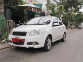 Cần bán Chevrolet Aveo AT sản xuất năm 2016, màu trắng