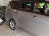 Bán Toyota Innova năm 2017, màu bạc, chính chủ, 615tr