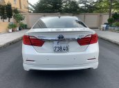 Bán Toyota Camry 2.5G đời 2013, màu trắng xe gia đình