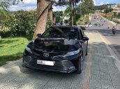 Cần bán xe Toyota Camry 2019, màu đen, xe nhập 