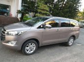 Cần bán Toyota Innova sản xuất năm 2018, màu xám